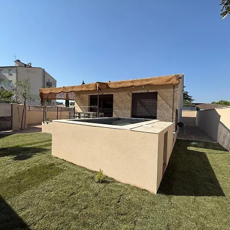 Neuve Avec Piscine Et Confort Moderne 3 Etoiles Willa