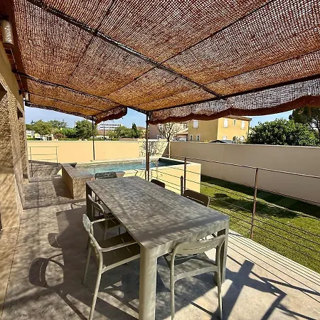 Neuve Avec Piscine Et Confort Moderne 3 Etoiles