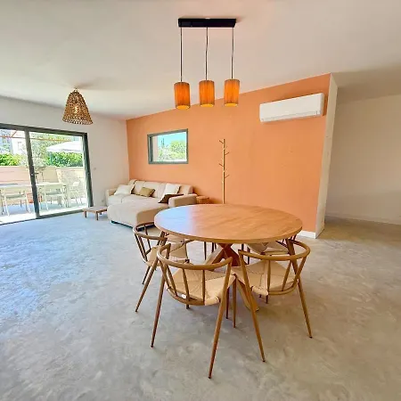 Neuve Avec Piscine Et Confort Moderne 3 Etoiles Montélimar