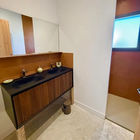 Neuve Avec Piscine Et Confort Moderne 3 Etoiles * Montélimar